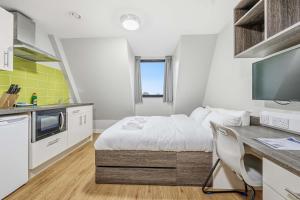 Modern Budget Double Studio in Central Nottingham
