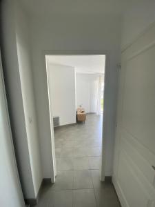 T2 Lumineux Loggia & Parking proche Procé & Viarme