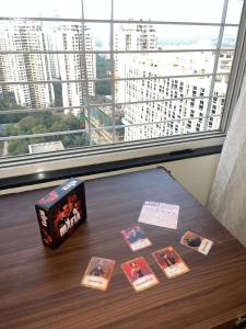 Arth house, Cozy Board-Game 2BHK in the Sky!