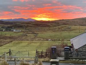 Carloway Self Catering An Taigh Clach - The Stone House