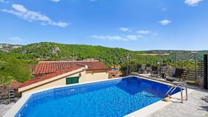 Villa Vista by Villas Guide