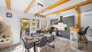 Villa Vista by Villas Guide