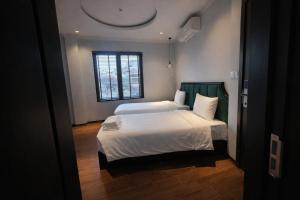 Maya Central Hotel & Spa