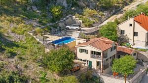 Villa Vista by Villas Guide