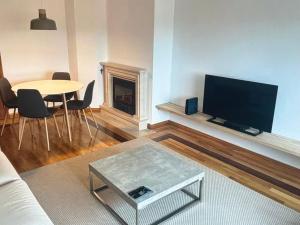 Avenida do Brasil , Lisbon residence