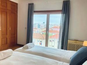 Avenida do Brasil , Lisbon residence