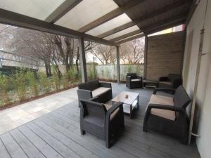 2 - room apartment with terrace and free parking