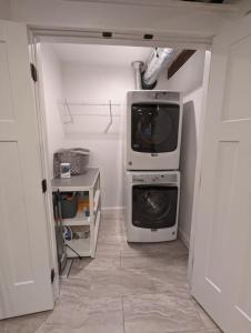 Carriage House Apartment Close to Legoland NY