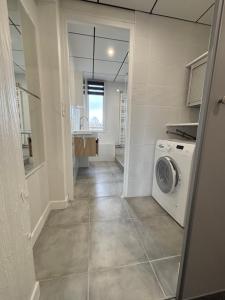 Appartement F4 meublé 75m2 trois chambres avec balcon