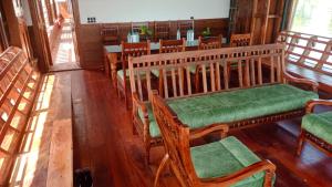 Kalappura Houseboats & Tours