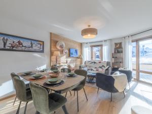 Appartement moderne 3 chambres, skis aux pieds, idéal pour 6 personnes - FR-1-645-84