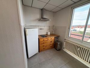 Appartement F4 meublé 75m2 trois chambres avec balcon
