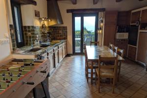 Large family home near lake and resorts