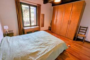 Large family home near lake and resorts