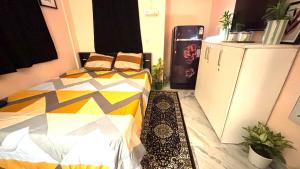 Private Room 2 with elegant living with balcony