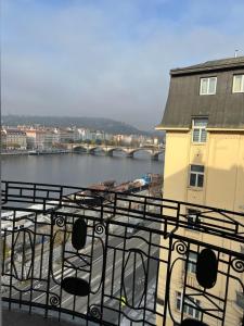 Quiet Apartment Farmers Saturday Market