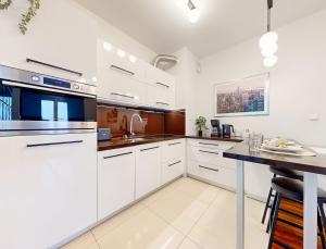 Grapefruit Apartment Ursus Balcony&Parking