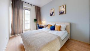 Grapefruit Apartment Ursus Balcony&Parking