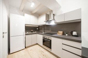 Serlio Luxury House near City Center, Station