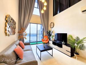 Cozy Loft Suite 2BR JB CIQ 7Pax