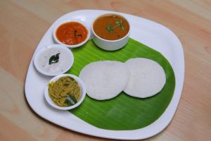 Thekkady Arasi Hotel