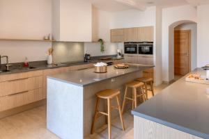 The Mas du Mazet Stunning New Mas in the Heart of the Orchards Charleval