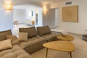 The Mas du Mazet Stunning New Mas in the Heart of the Orchards Charleval