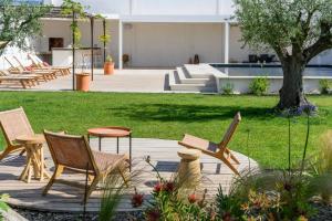 The Mas du Mazet Stunning New Mas in the Heart of the Orchards Charleval