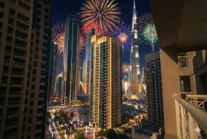 Vacay Lettings 1 bed with burj Khalifa View