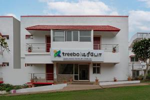 Treebo Golden Paradise