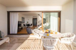 Satywizus #22- Duplex panoramic sea view 2Bdr, AC, swimpool, parking, petanque