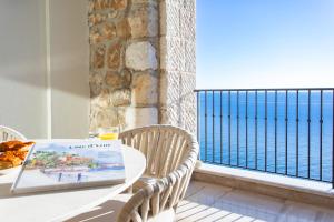 Satywizus #22- Duplex panoramic sea view 2Bdr, AC, swimpool, parking, petanque