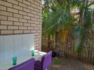 Air conditioned Holiday Dream Castle Youth Hotel