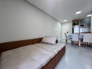 Ilumini Residence - Apto Frente Rua na Avenida Principal na Praia de Palmas