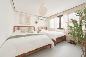 Seoul Han River Hongdae Hapjeong Stay