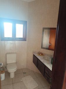 House 400 meters from Mococa Beach, Caraguatatuba-SP