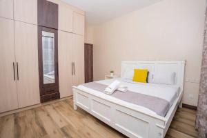 Spacious 2 bedroom In Kilimani with a view gym n pool