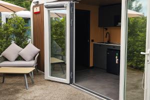 Apple House with Pool breakfast Surin Beach