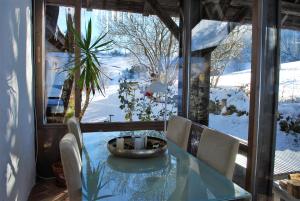 WALD-LAND-HOF Schloss Rosenau