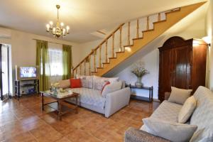 Two-story holiday home for in Valica