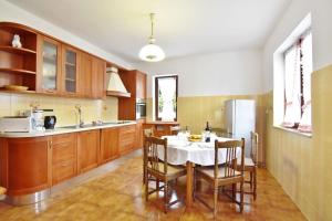 Two-story holiday home for in Valica