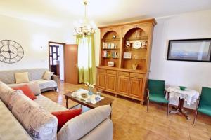 Two-story holiday home for in Valica