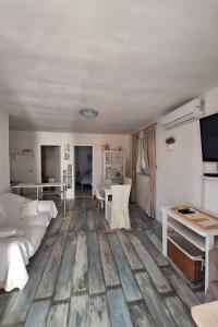 Apartman Mediteraneo 2 by Villas Guide