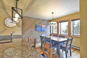 Park Place Mount Massive Condo: Ski-in, Prime Location