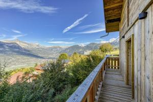 Bright chalet in Combloux close to the slopes