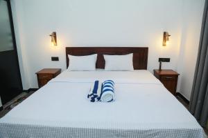 Mango Bay Hiriketiya