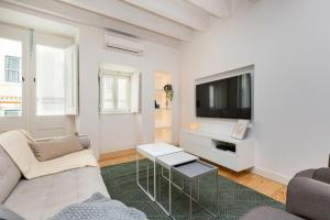 Apartment • Downtown Lisbon • 3 Bedrooms • Balcony