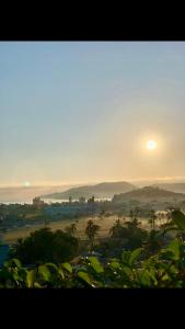 House with swimming pool, 4 en-suites, 6 parking spaces