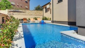 Villa Noemi-Liznjan by Villas Guide