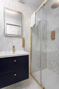 Flatzy - City Centre Retreat - Sleeps 8 - 2 Baths